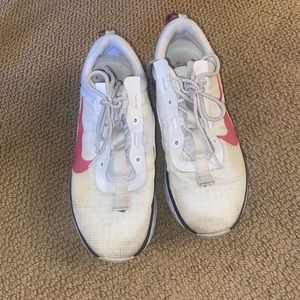 Size 9 Nike sneaker